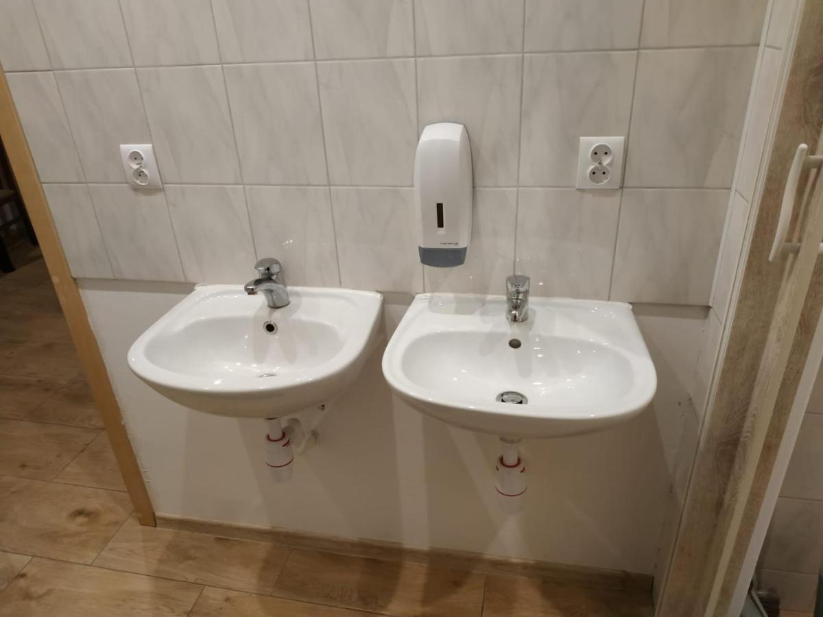 4U Hostel Zgorzelec - Free Parking Jedrzychowice  外观 照片