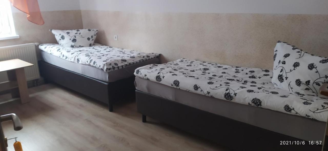 4U Hostel Zgorzelec - Free Parking Jedrzychowice  外观 照片